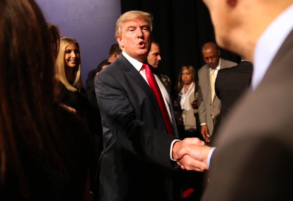 Hillary Clinton y Donald Trump se han enfrentado en el tercer y último debate de las elecciones en EEUU.