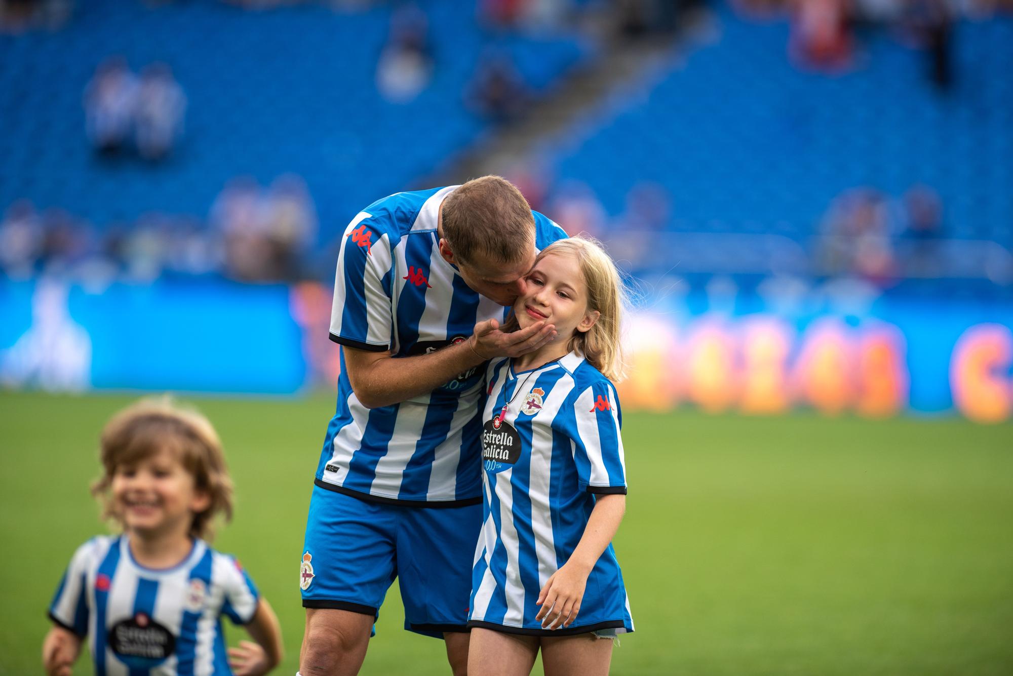 Homenaje a Álex Bergantiños en Riazor