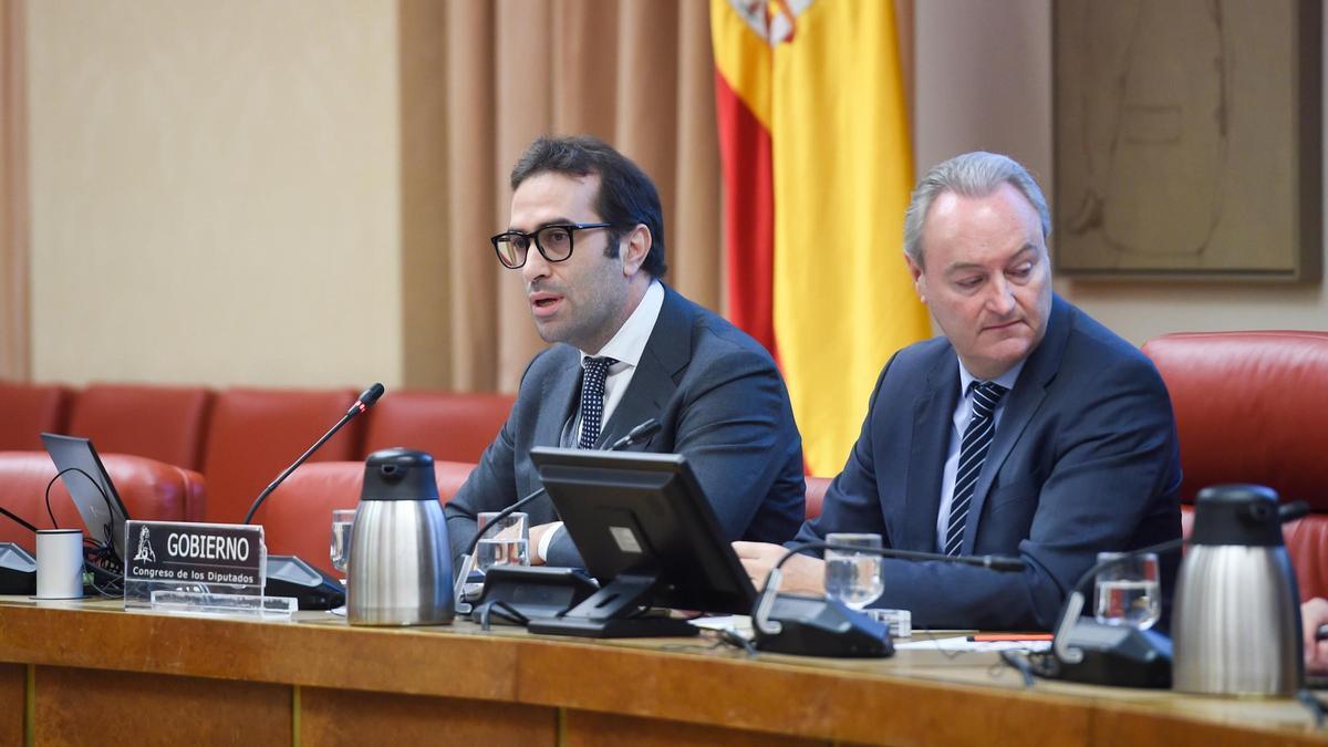 El ministro de Economía, Carlos Cuerpo, en la comisión mixta para la Unión Europea en el Congreso.