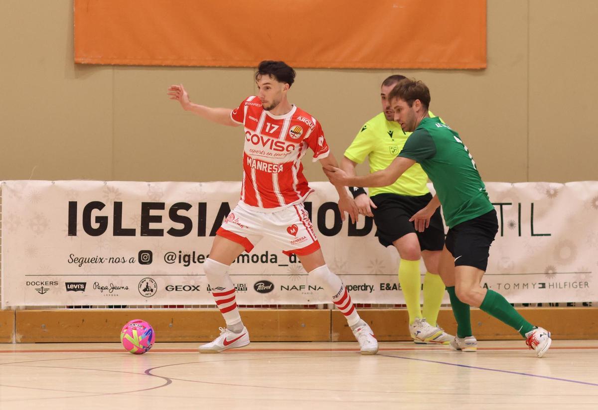 Ambròs ha estat l'autor del primer gol del Covisa a Les Corts