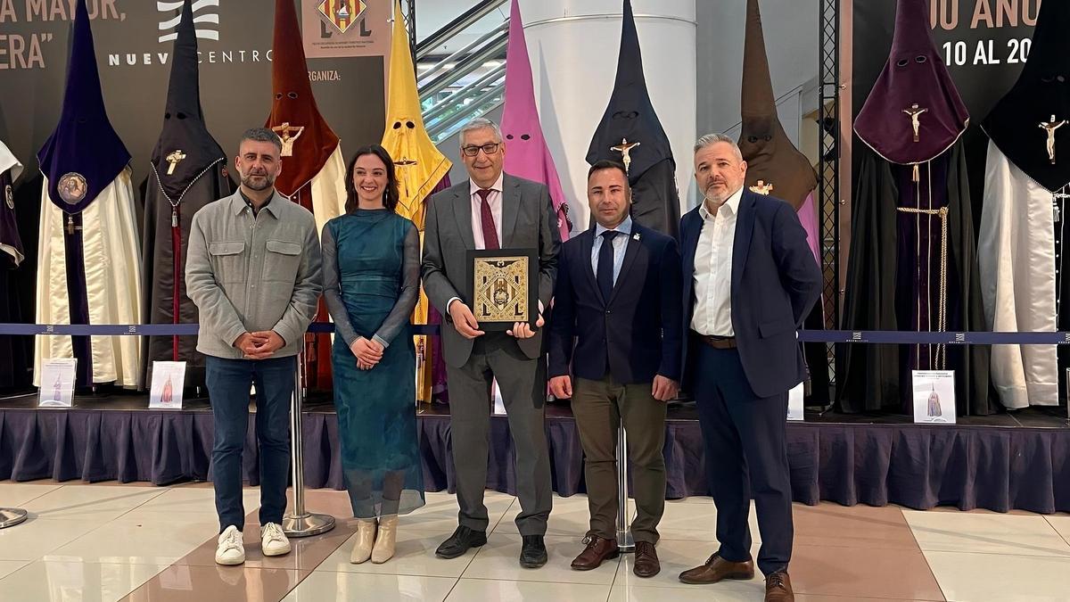 Inauguración de la Exposición "100 años de Junta Mayor, 300 años de devoción marinera"