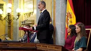 El Rey pide a las instituciones trabajar por una "España sólida y unida" y "sin enfrentamientos"