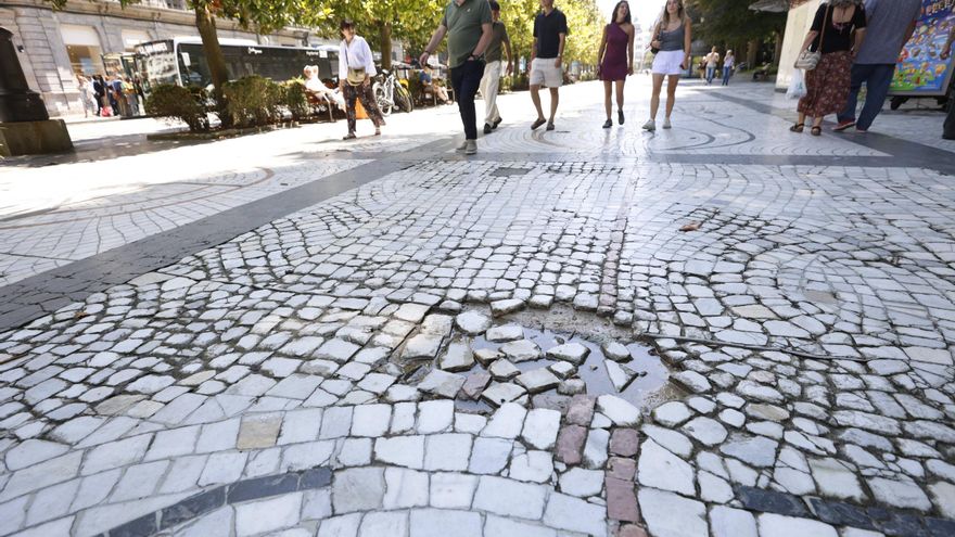 Oviedo agilizará la reforma del mosaico de los Álamos y pagará menos
