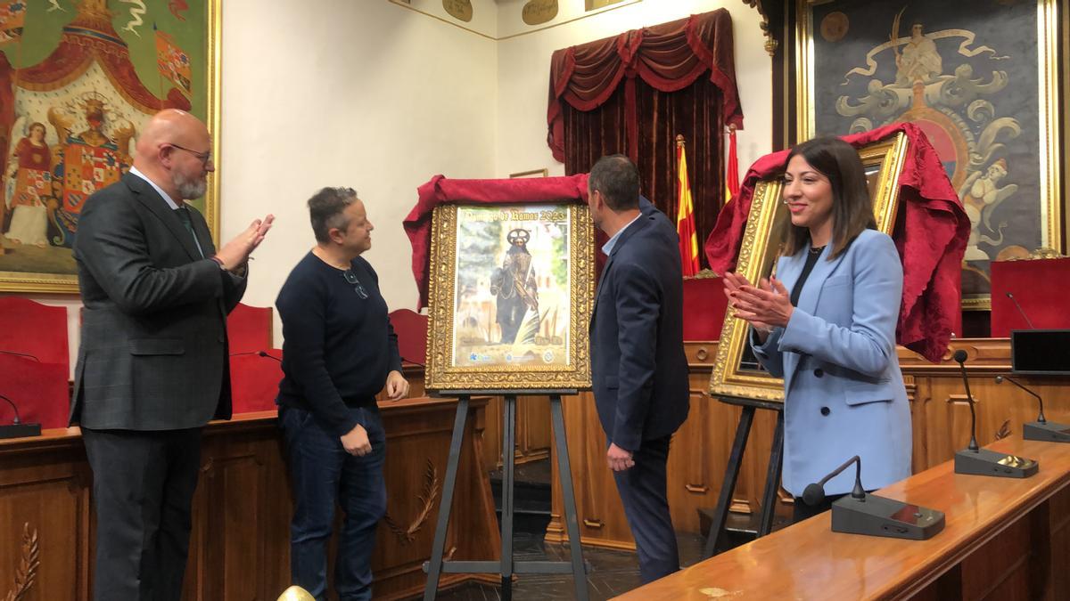 El alcalde descubre la imagen del Domingo de Ramos 2023 de la Semana Santa de Elche