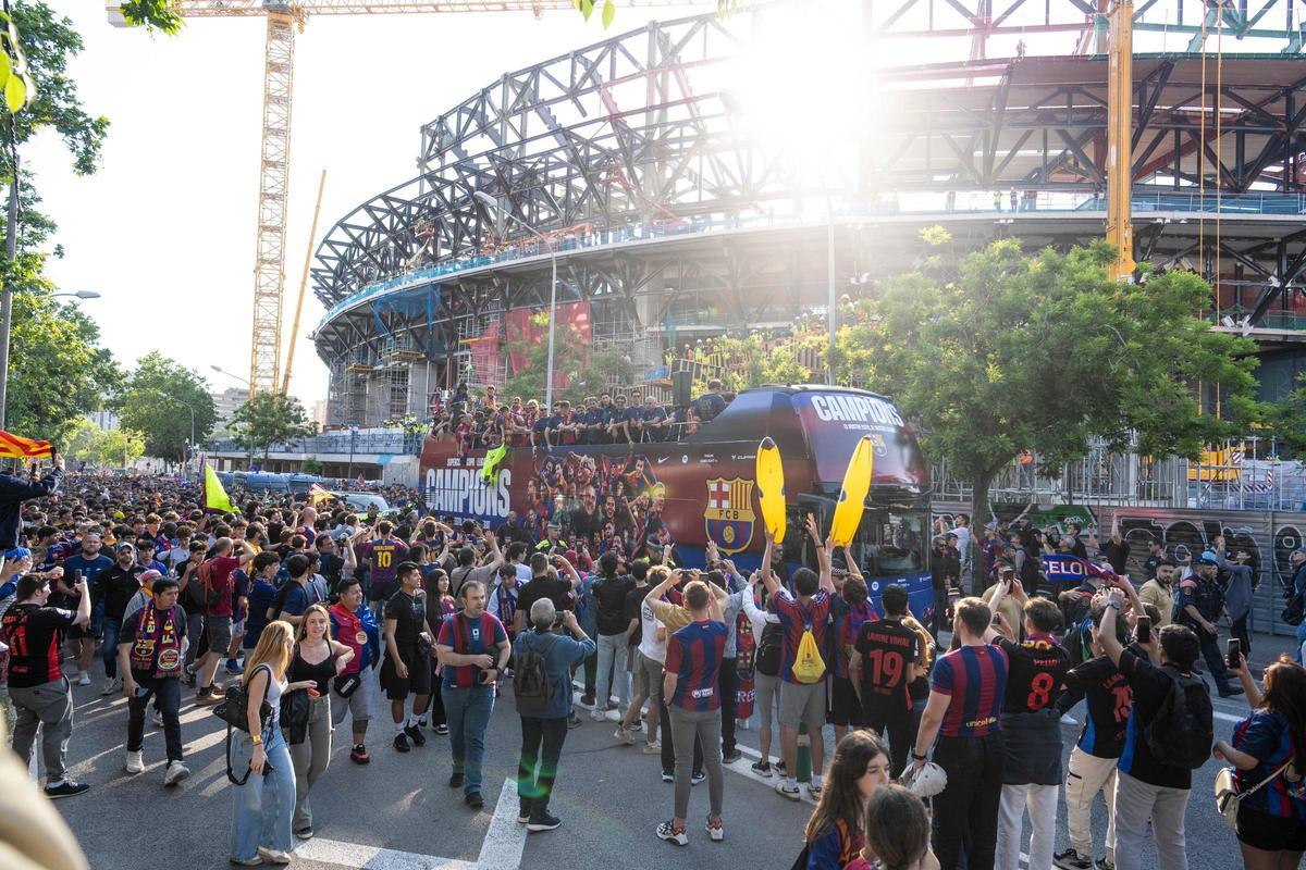 La rúa del Barça por las calles de Barcelona