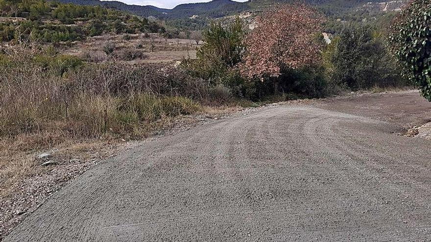 Sant Vicenç arranja el camí de Can Xesc