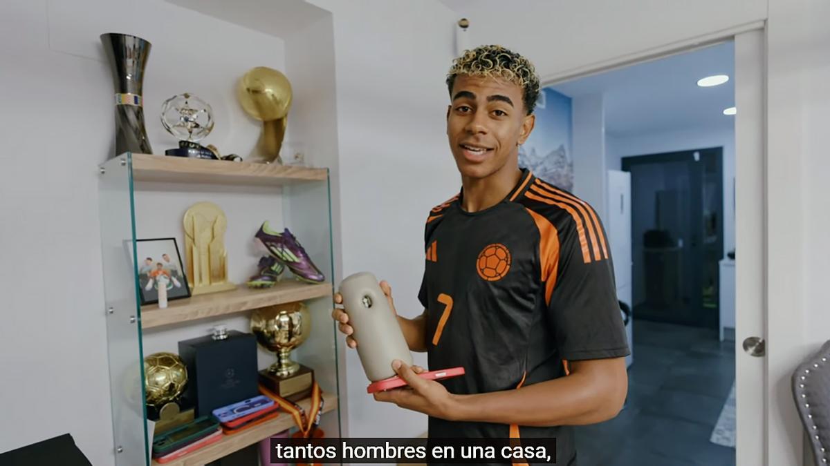 Imagen del video de Youtube;  'My house tour' sobre el piso de  Lamine Yamal