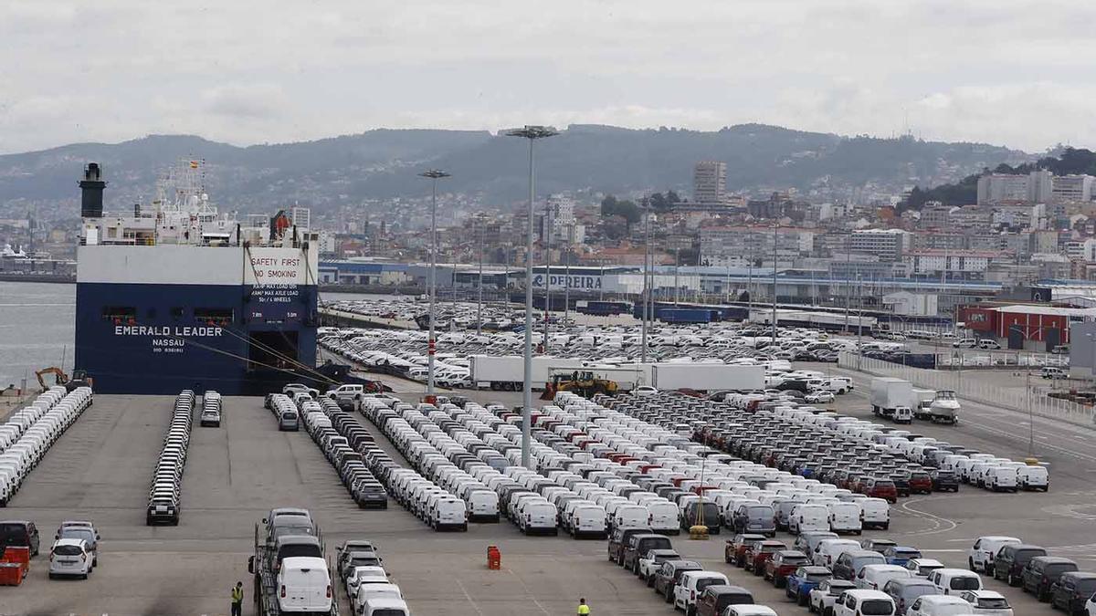 Última operativa de carga antes de agosto en la terminal de Bouzas