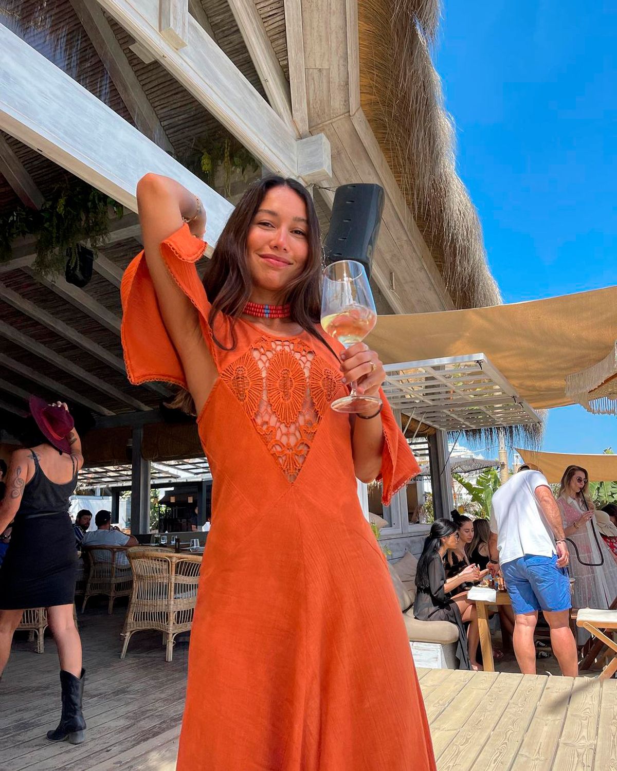 El vestido de Uterqüe ha llevado Melissa Villarreal reinará verano el 'feed' de Instagram de las 'it - Woman