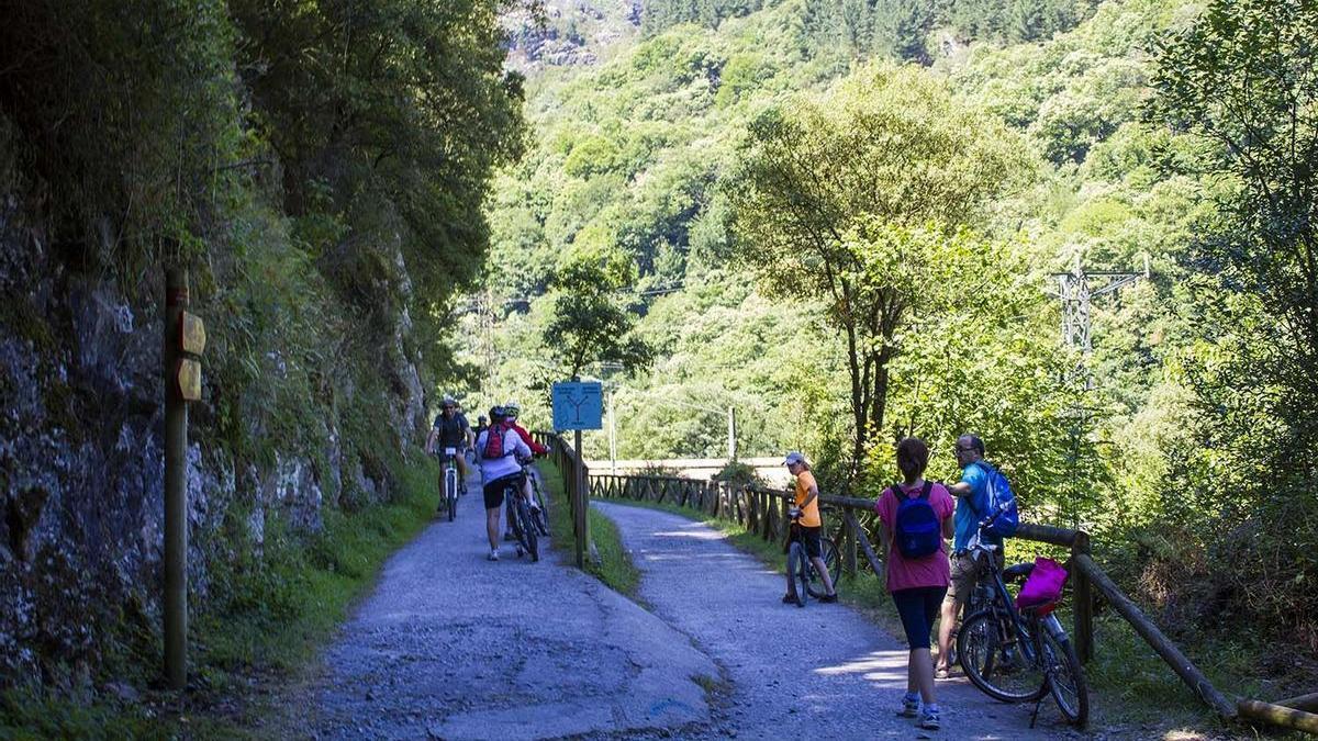Turistas en Asturias.