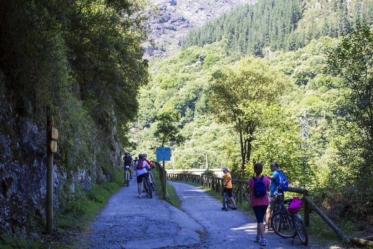 Turistas en Asturias, destino cada vez más concurrido