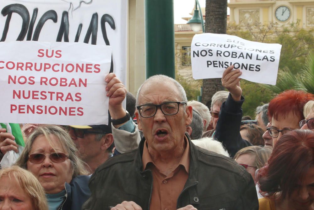 Concentración en Málaga por unas pensiones "dignas"