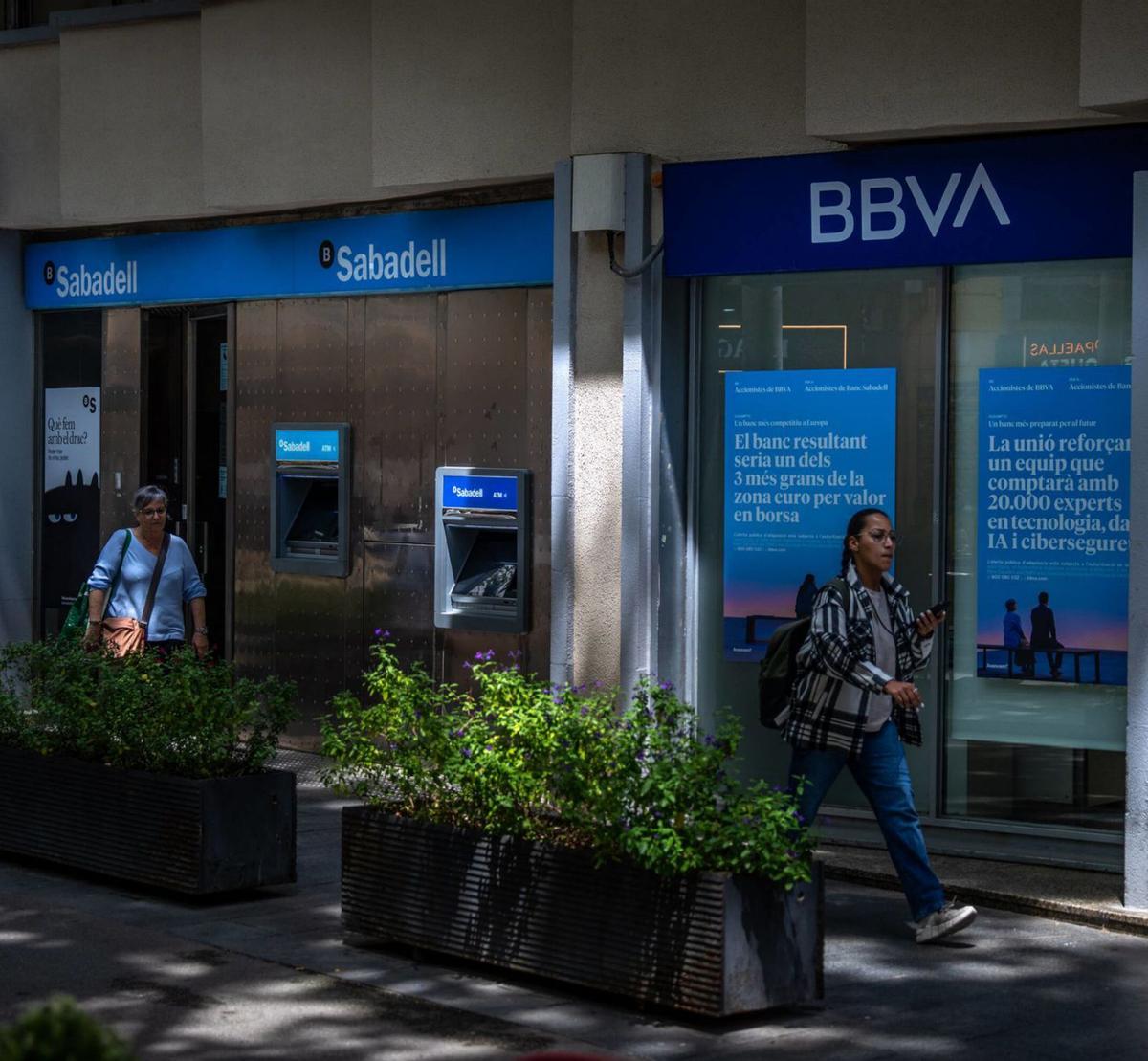 El BBVA s’inclina per seguir amb l’opa si la recolzen els grans accionistes El BBVA s’inclina per seguir amb l’opa si la recolzen els grans accionistes