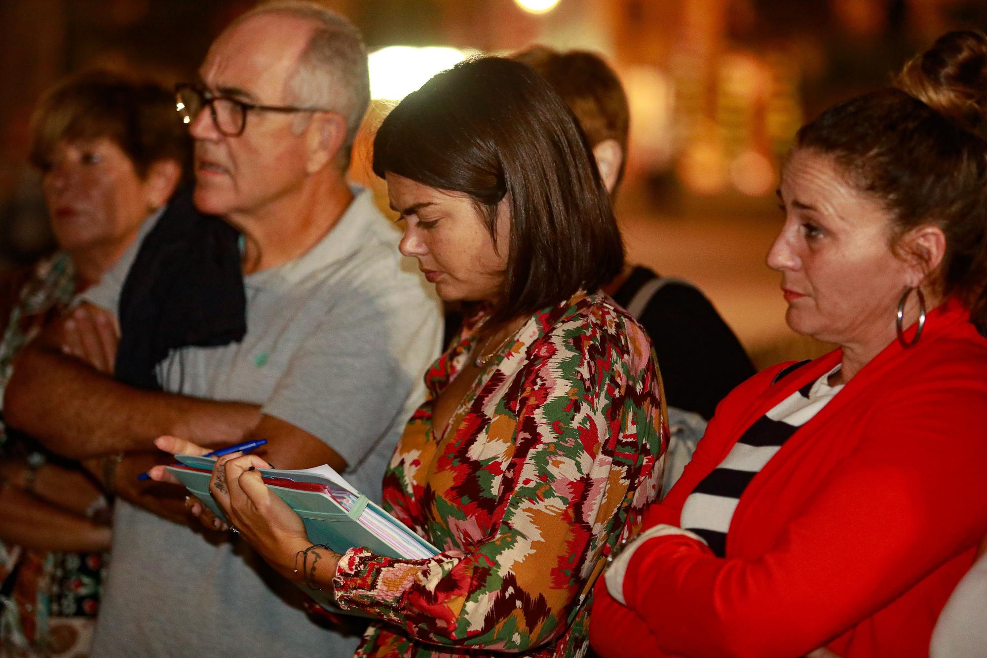 Comerciantes afectados por las obras de la avenida Isidor Macabich exigen ayudas al Ayuntamiento para compensar las pérdidas económicas