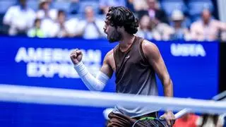 Alcaraz regresa a lo campeón con una paliza en el US Open