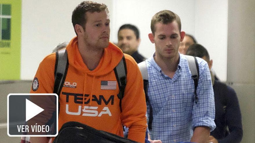 Jack Conger y Gunnar Bentz, a su llegada a Miami.