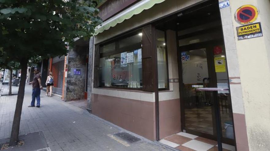 El bar donde tuvo lugar la agresión está situado en la calle Rodrigo Rebolledo. | ANDREEA VORNICU