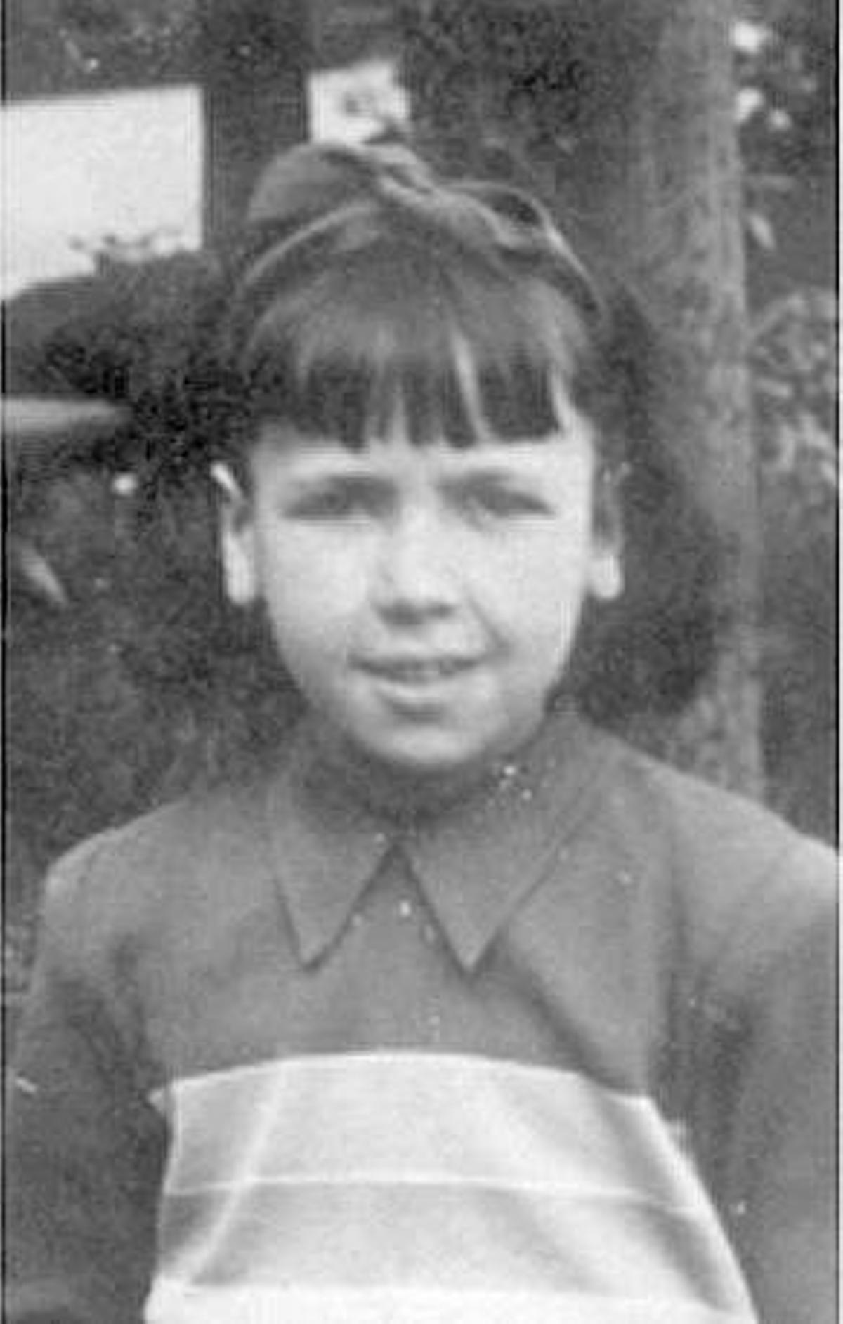 Conchita Quirós, de niña
