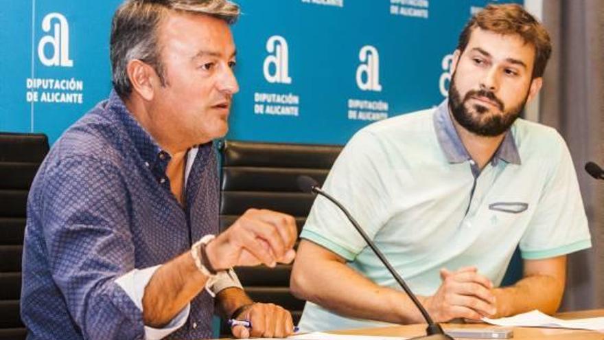 El PSOE y Compromís se alían y recurren el reparto de asesores en la institución provincial