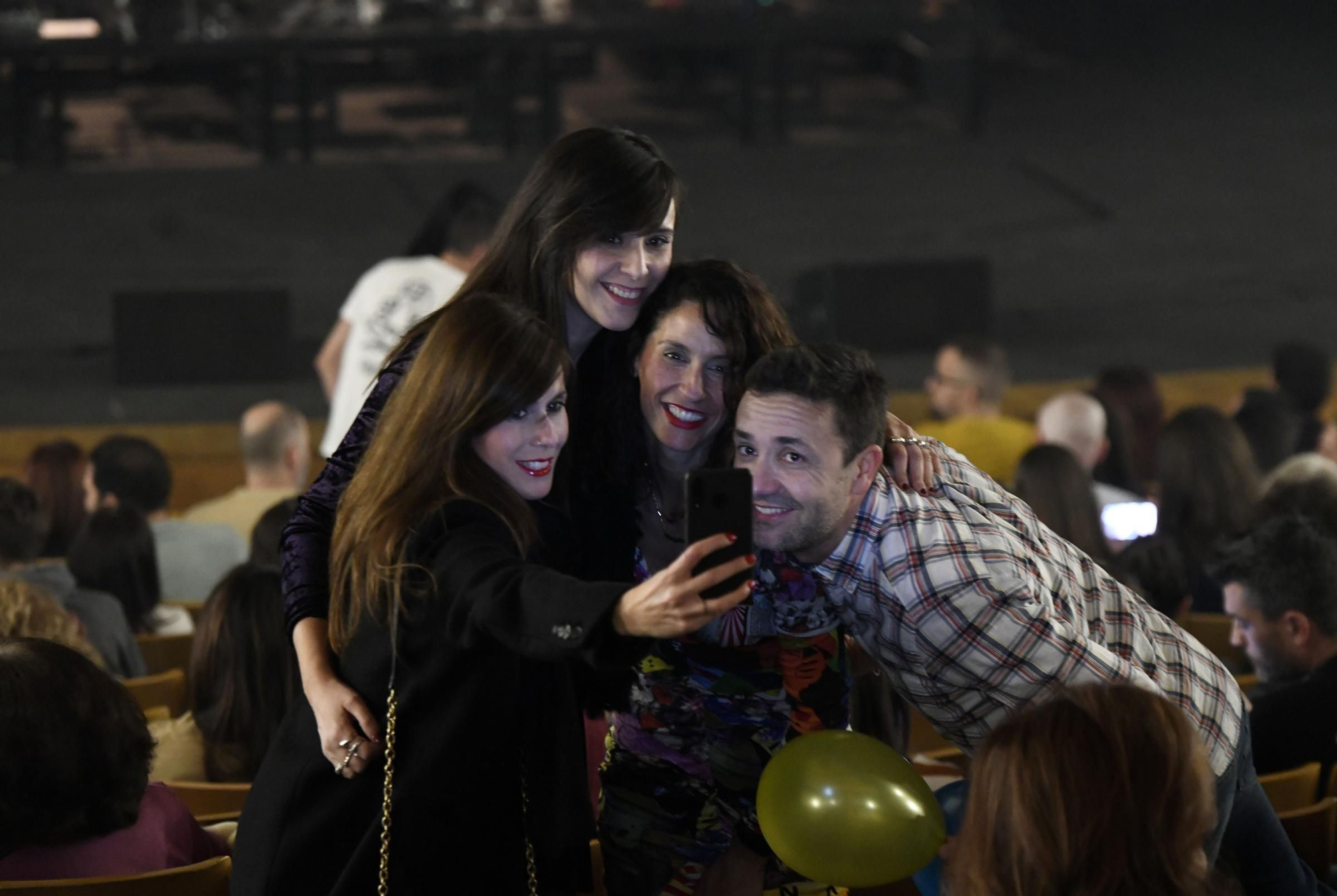 Murcia se rinde a Viva Suecia en el primer concierto por sus 10 años de trayectoria