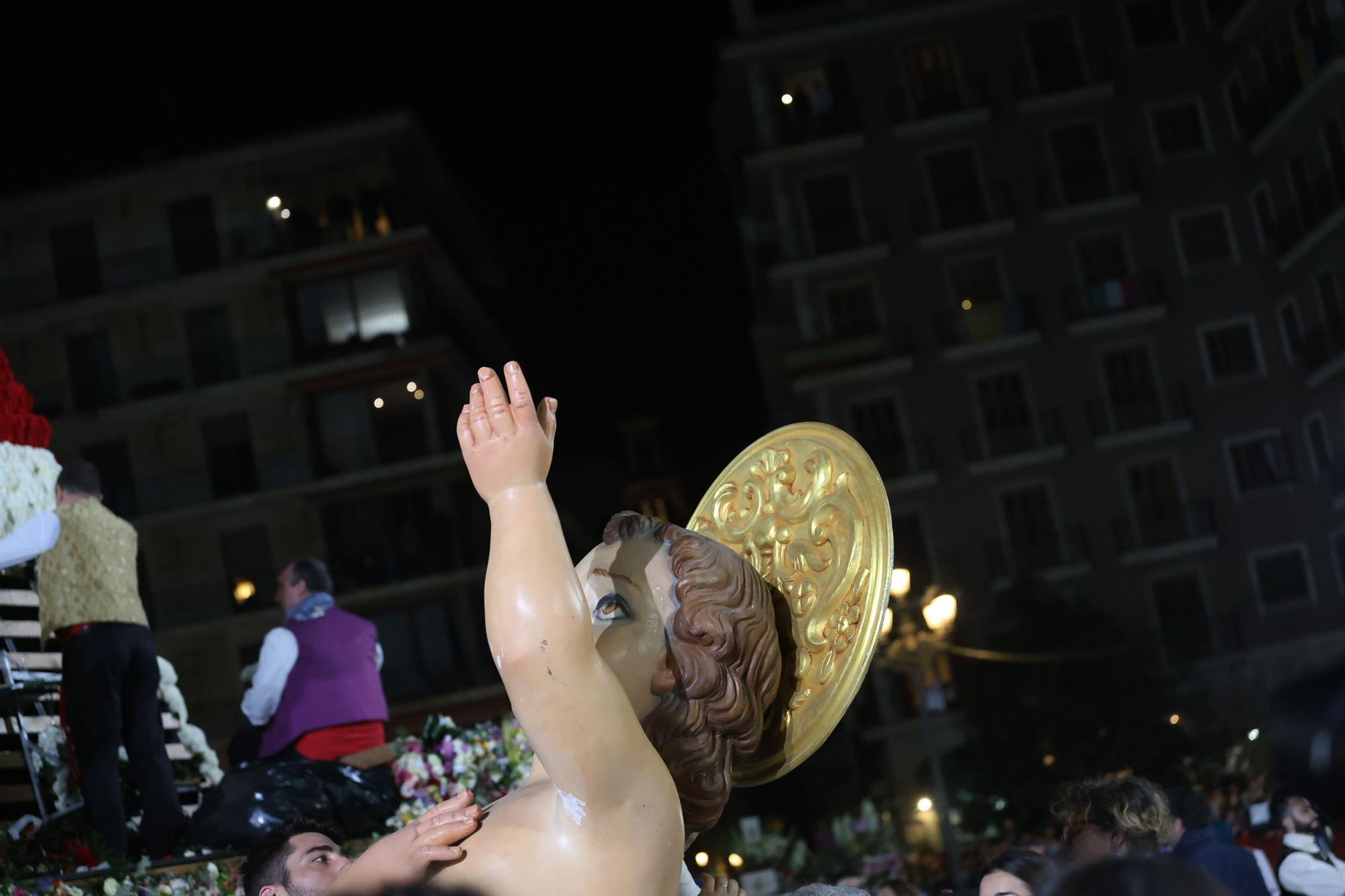 Búscate en el segundo día de la Ofrenda en la calle San Vicente entre las 21 y las 22 horas