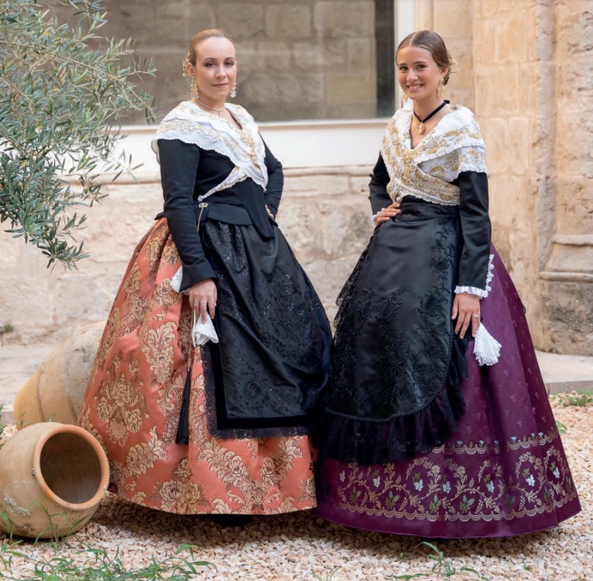Las reinas de las fiestas, Valeria Marín y Manuela Guillén.