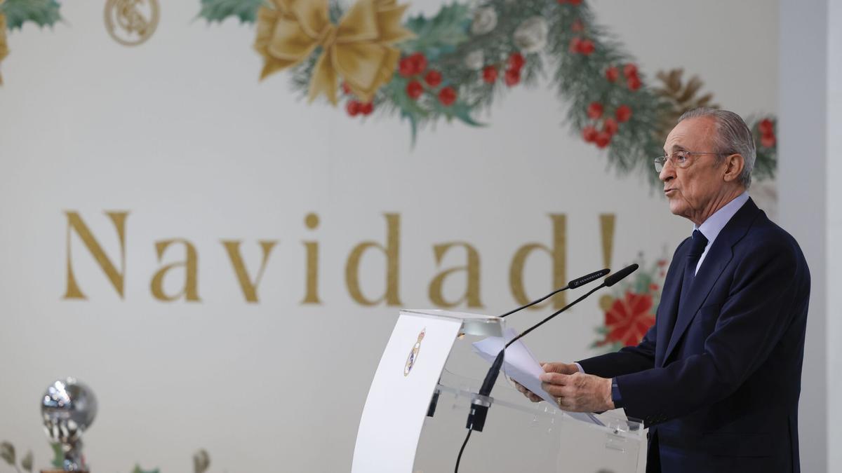El presidente del Real Madrid, Florentino Pérez interviene en la copa de Navidad del equipo, este lunes en Madrid.