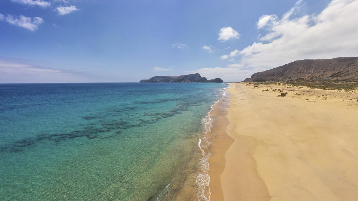 Playa de Alagoa, en la localidad de Porto da Cruz, en la costa noreste de la isla de Madeira