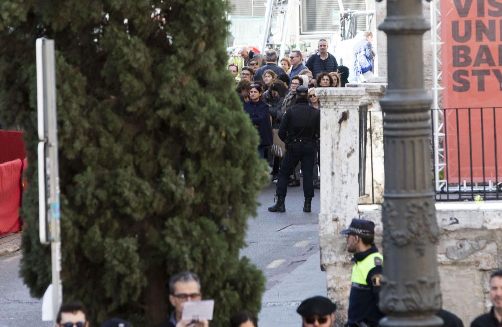 Instante de la ceremonia de entrega de los Premios Jaume I en la Lonja de València.