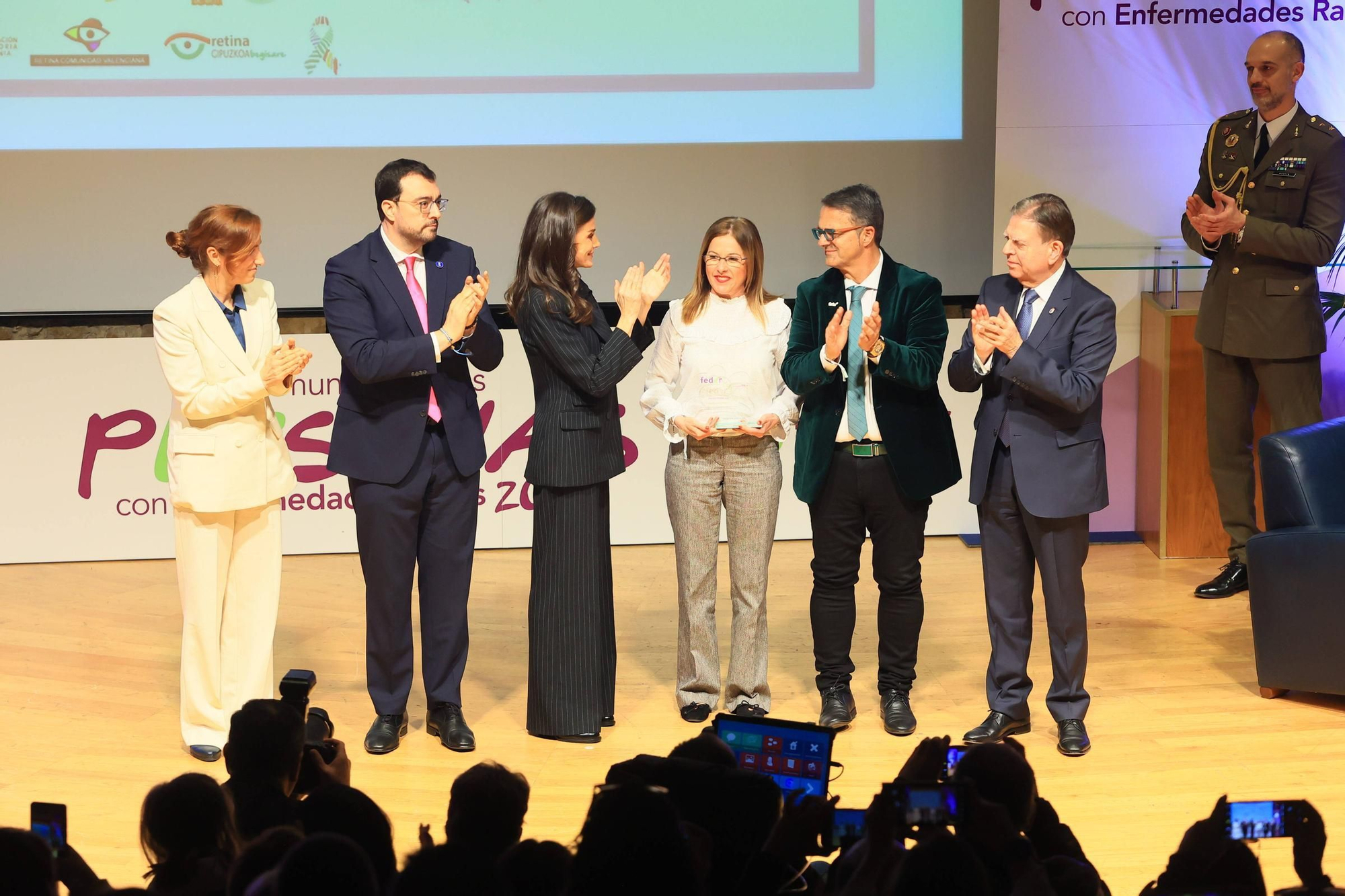 Pacientes con enfermedades raras de toda España visibilizan su lucha en Oviedo en un acto presidido por la Reina Letizia