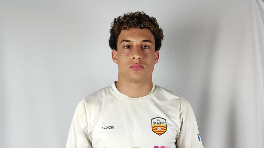 Diego Álvarez, el jove golejador del Vilafant amb passat al futbol-11 que aixeca l&#039;Amos de l&#039;Àrea