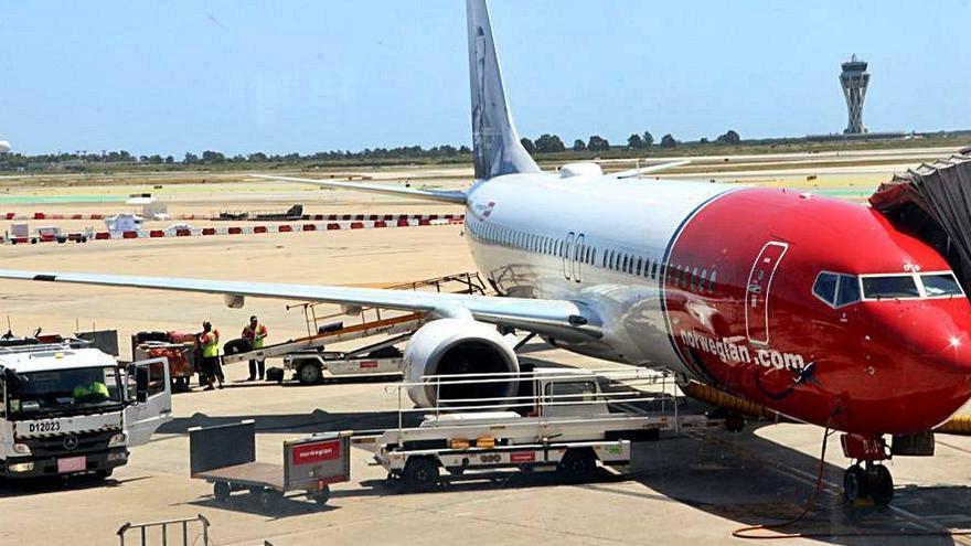 Un avió de Norwegian a l&#039;aeroport del Prat