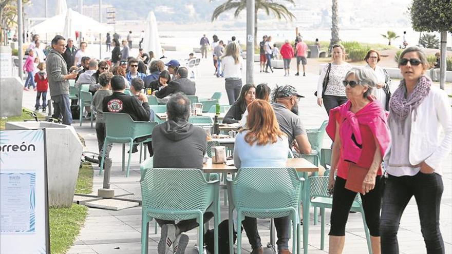 La hostelería gana más esta Pascua al repuntar el gasto del turista un 25%