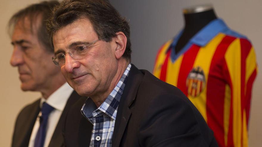 Mario Kempes critica la llegada de Mateu Alemany