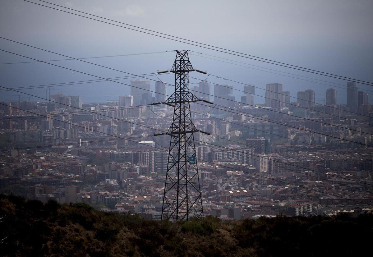 El Govern alerta d’una potencial bombolla en l’accés a la xarxa elèctrica