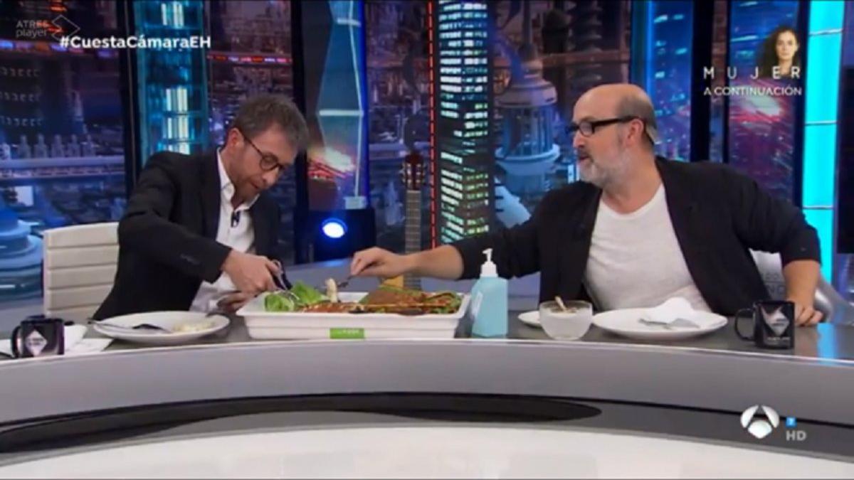 El Hormiguero: langosta y caviar en una cena excesiva para Javier Cámara