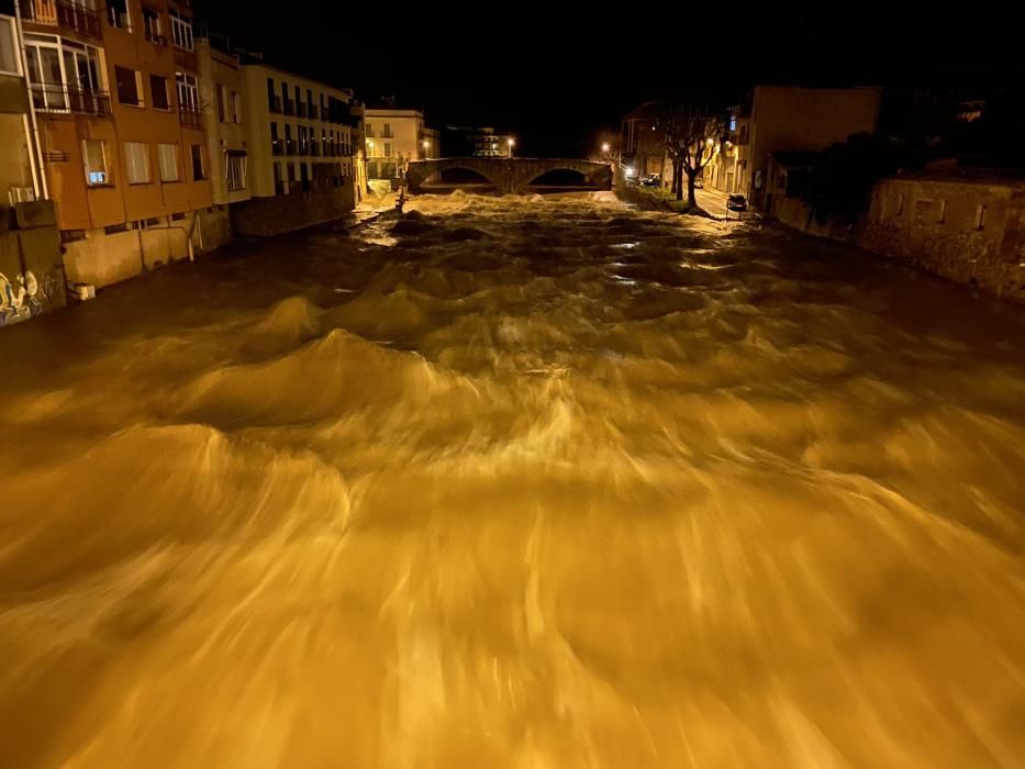 Els efectes del temporal Glòria amb el creixement del riu Daró