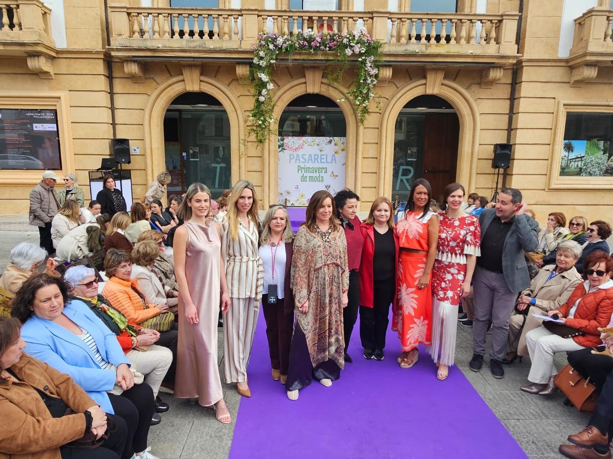 El desfile de moda de Villaviciosa, en imágenes El desfile de moda de Villaviciosa, en imágenes