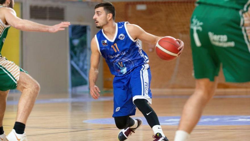 Lucas Muñoz en un encuentro de la temporada