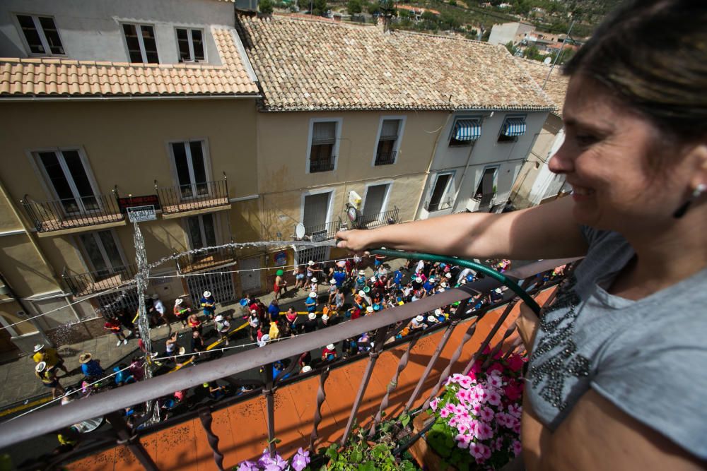 0 0  Más de 2.000 personas, en la Banyà