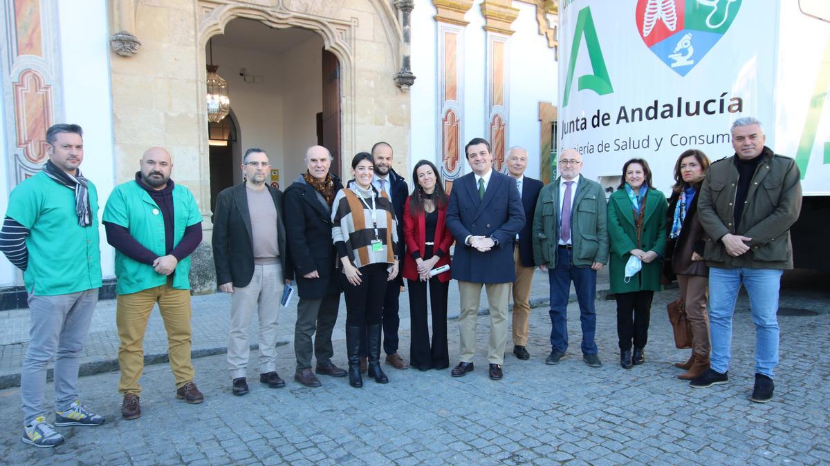 Autoridades y organizadores del evento, este sábado.