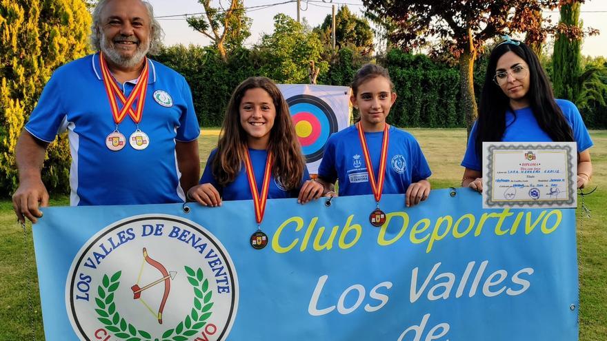El CD Los Valles Benavente vuelve a brillar en el Campeonato de Castilla y León al aire libre de tiro con arco