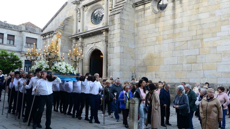 Honores a la Virgen de Fátima en Cangas. | GONZALO NÚÑEZ