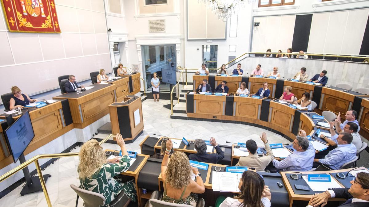 Pleno ordinario en la Diputación de Alicante correspondiente al pasado mes de agosto