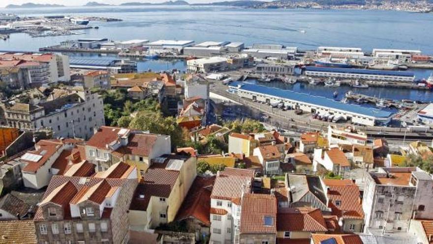 El barrio se extiende por la ladera del casco histórico desde el Paseo de Alfonso hasta O Berbés.  // Marta G. Brea