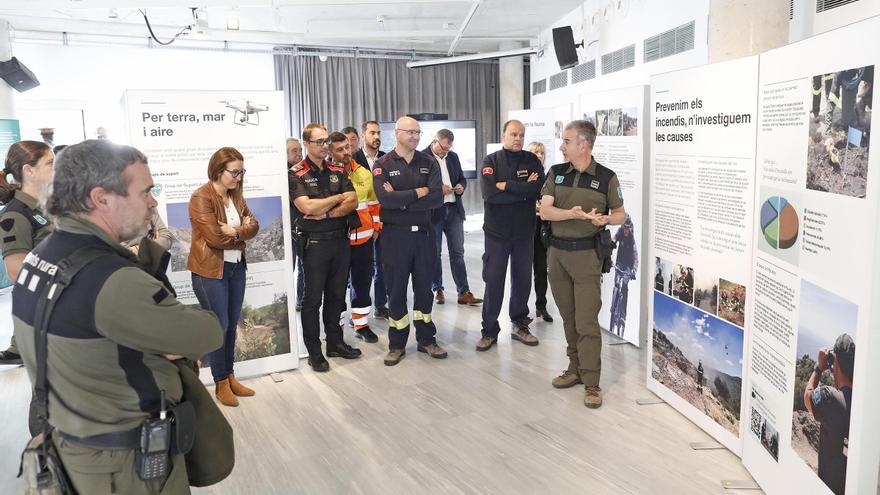 Els Agents Rurals mostren com treballen en una exposició pels seus 35 anys