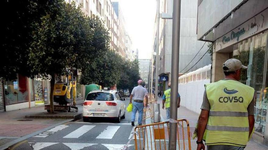 La calle Cruz Gallástegui, en obras. // Rafa Vázquez