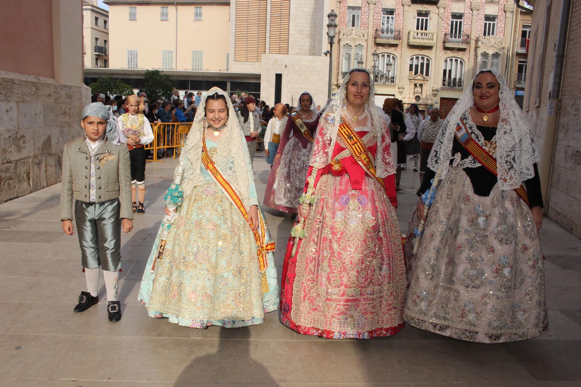 La fuerza de las Fallas en la Procesión de la Virgen (II)