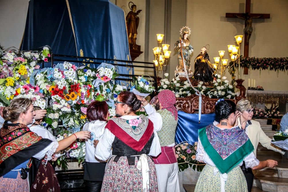 El mal tiempo obliga en Alcoy a cancelar la Romería a la Font Roja en honor a la patrona.