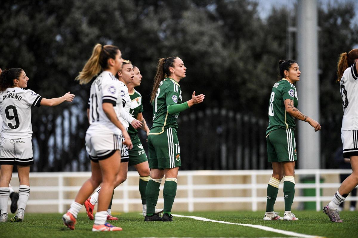 Fotogalería: Las imagénes del Cacereño Femenino-Fundación Albacete